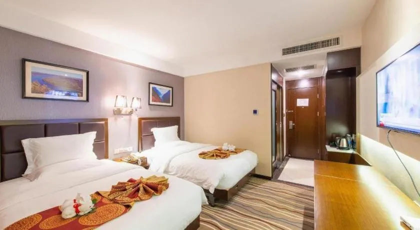 Bed in Yichang Three Gorges Project Hotel