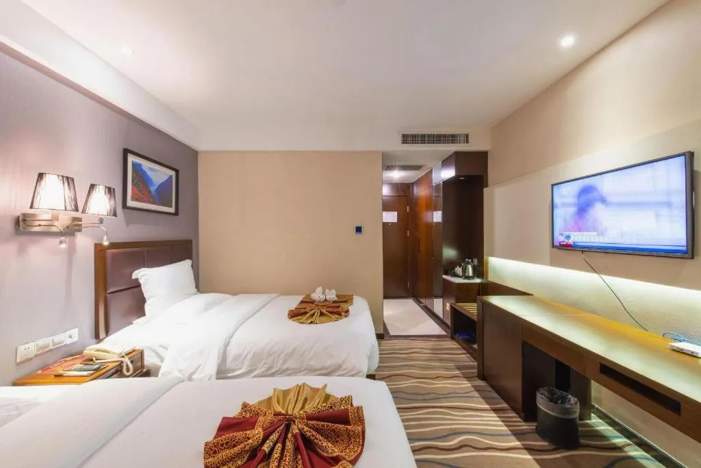 Bed in Yichang Three Gorges Project Hotel