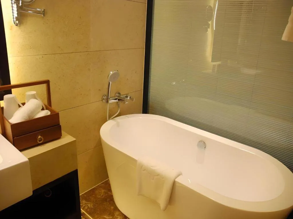 Fuyang International Trade Centre Hotel