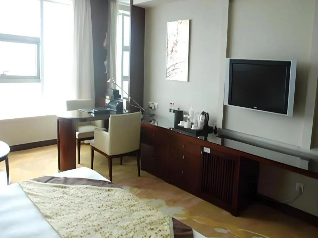 Fuyang International Trade Centre Hotel