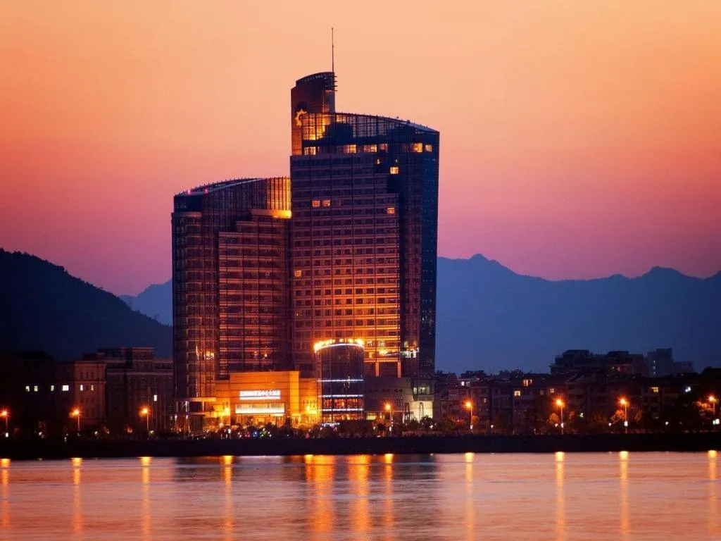Fuyang International Trade Centre Hotel