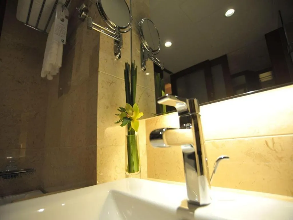 Fuyang International Trade Centre Hotel