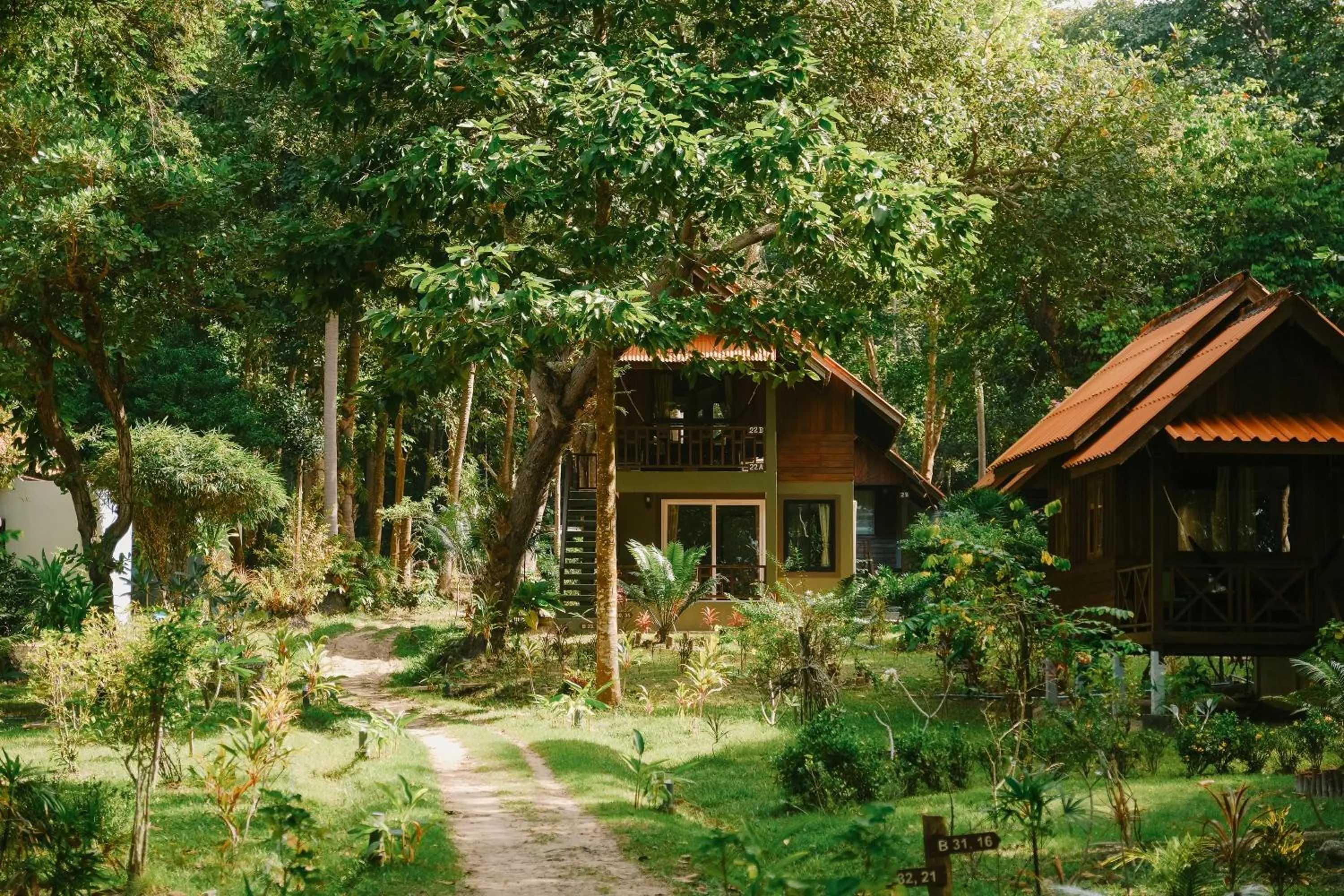 JOY Bungalow Resort and Restaurant