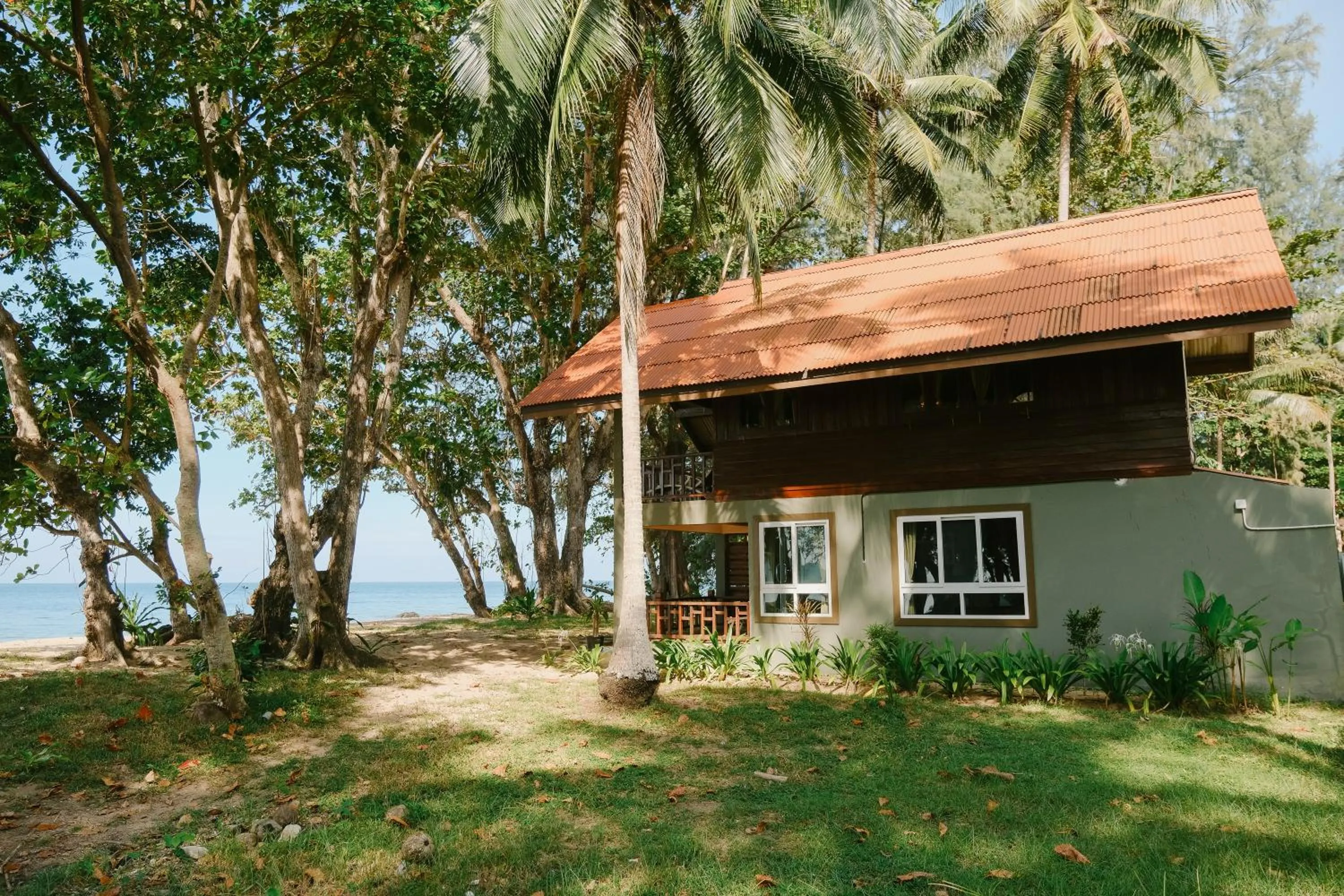 Property building in JOY Bungalow Resort and Restaurant