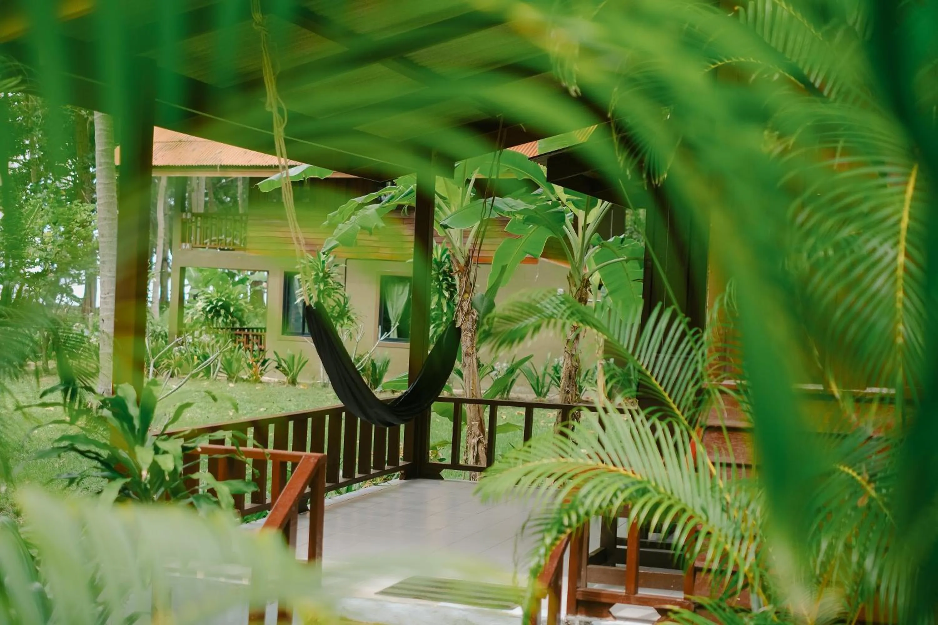 Balcony/Terrace in JOY Bungalow Resort and Restaurant
