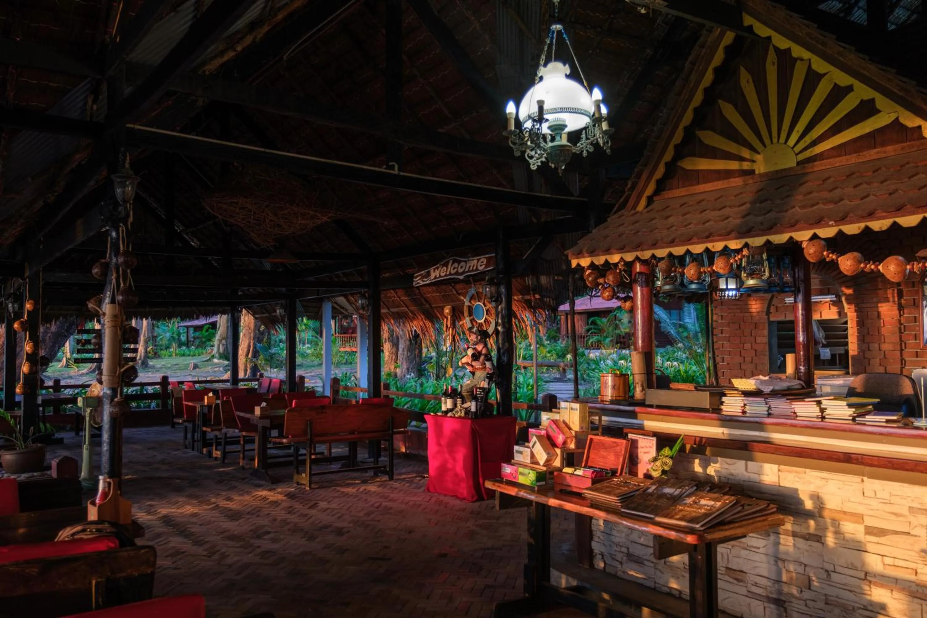 Restaurant/places to eat in JOY Bungalow Resort and Restaurant