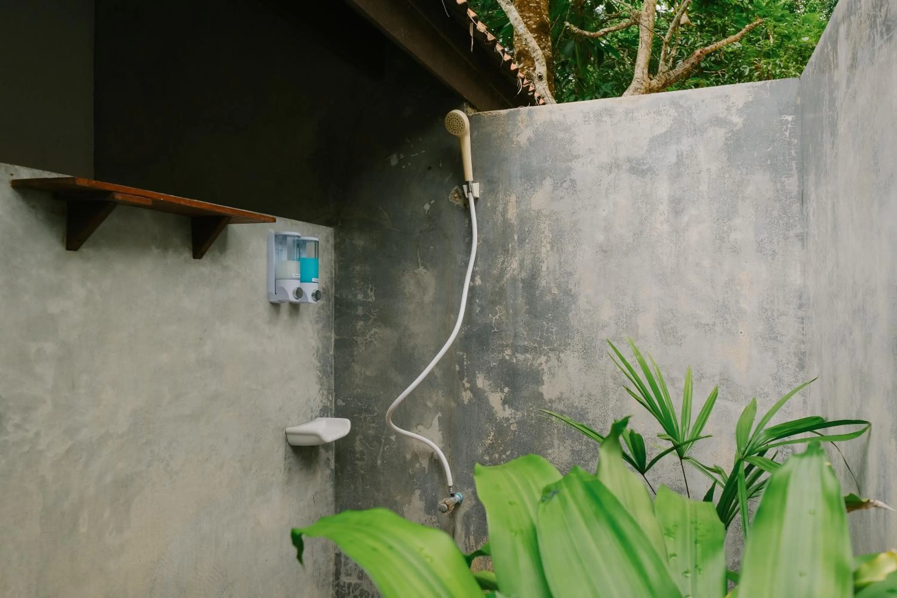 Bathroom in JOY Bungalow Resort and Restaurant