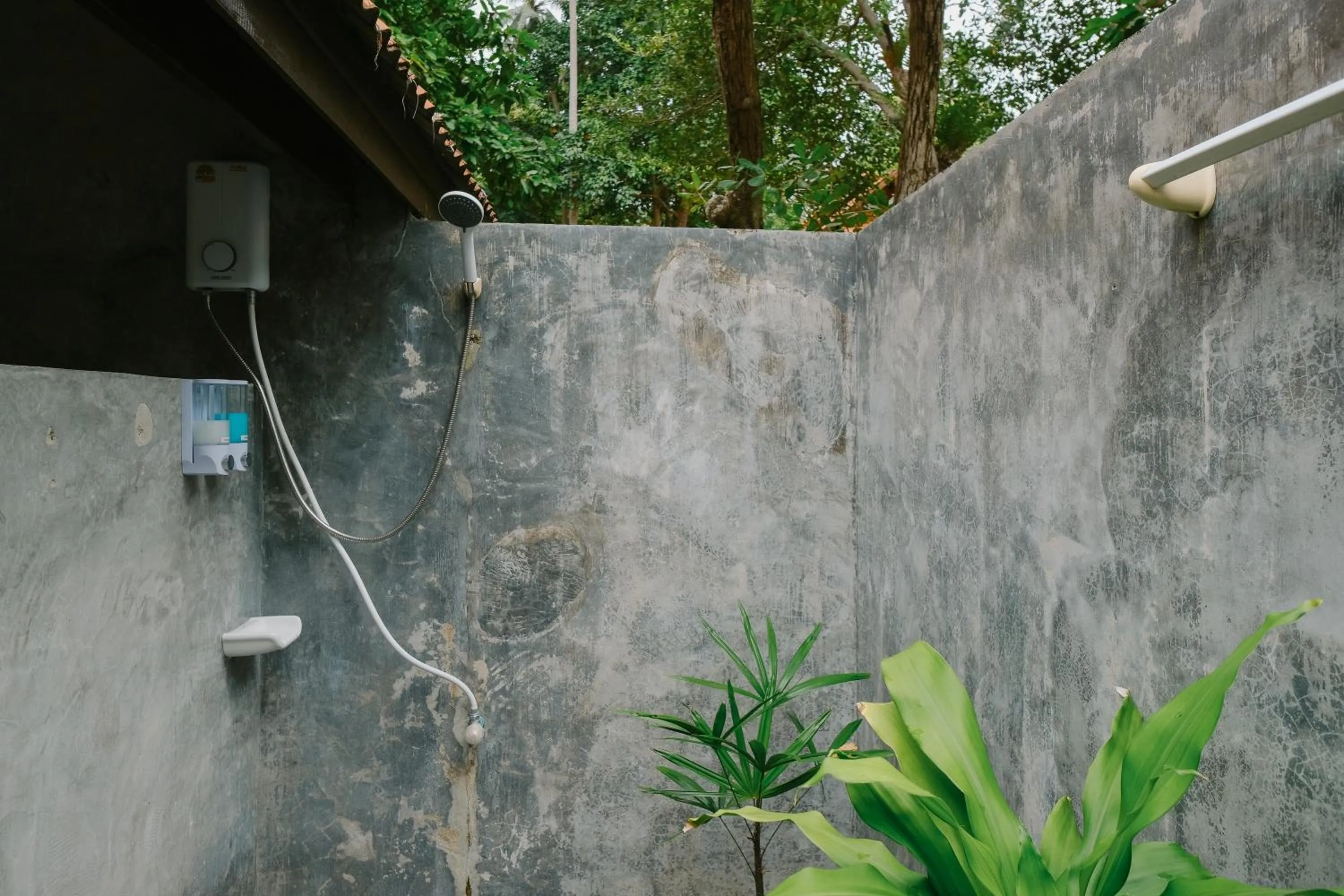 Bathroom in JOY Bungalow Resort and Restaurant