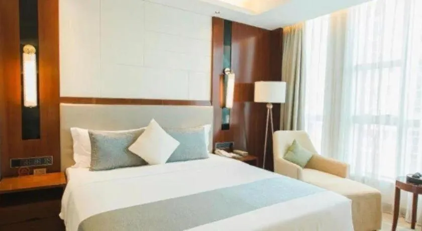 Bed in Grand Soluxe Zhongyou Hotel Shenzhen