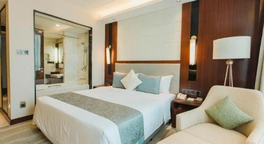 Bed in Grand Soluxe Zhongyou Hotel Shenzhen