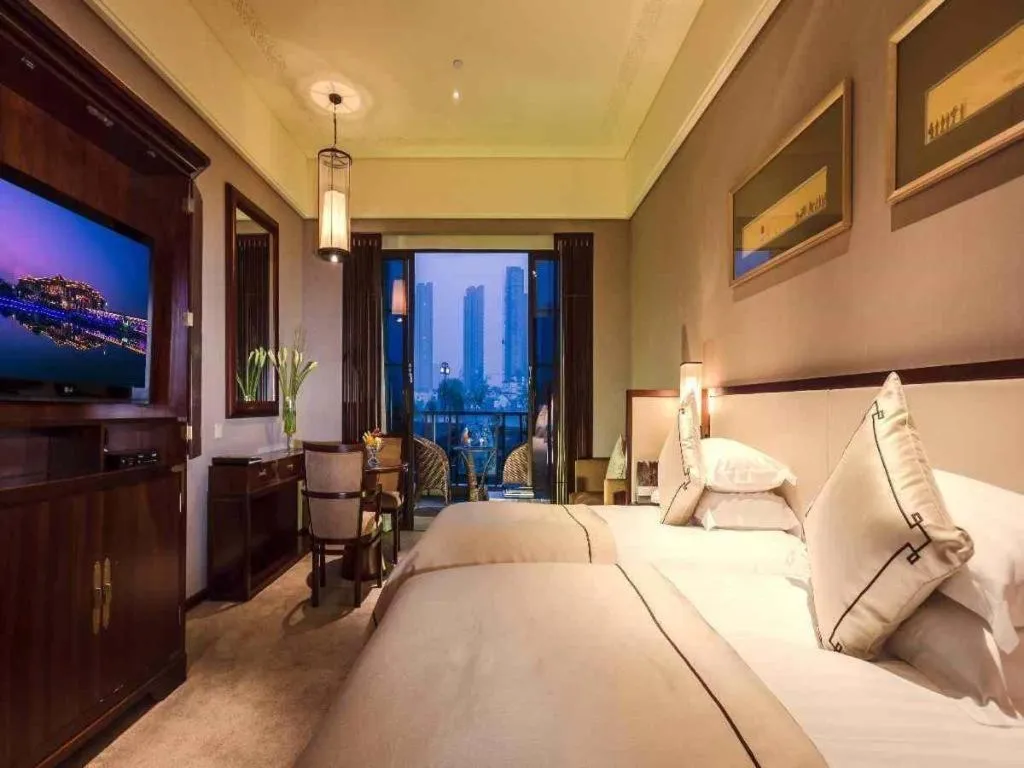 Bed in Tong Que Tai Jinling Hotel Tongling Anhui