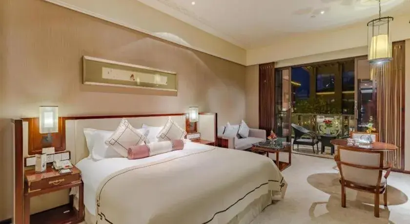 Bed in Tong Que Tai Jinling Hotel Tongling Anhui Bed in Tong Que Tai Jinling Hotel Tongling Anhui