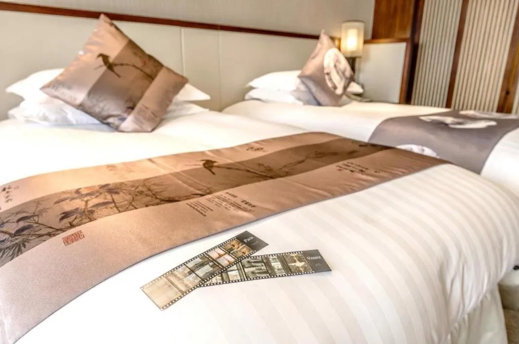 Bed in Tong Que Tai Jinling Hotel Tongling Anhui