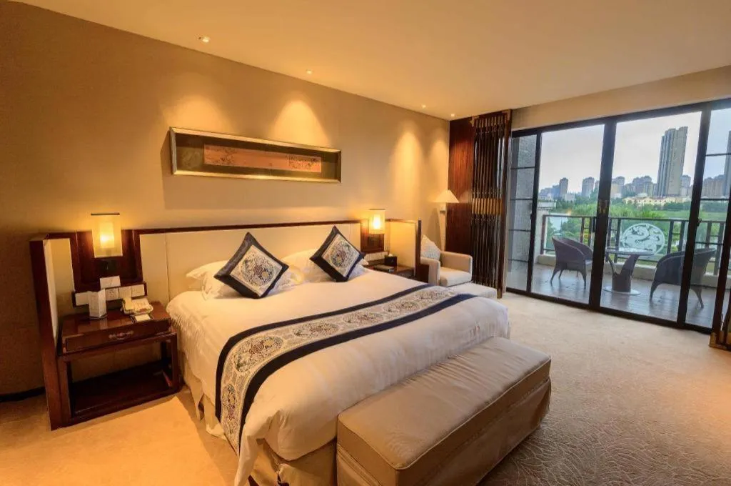 Bed in Tong Que Tai Jinling Hotel Tongling Anhui