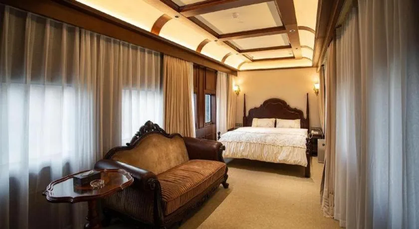 Bed in Tong Que Tai Jinling Hotel Tongling Anhui