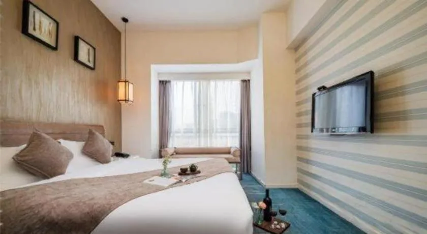 Bed in Xian Hotel New