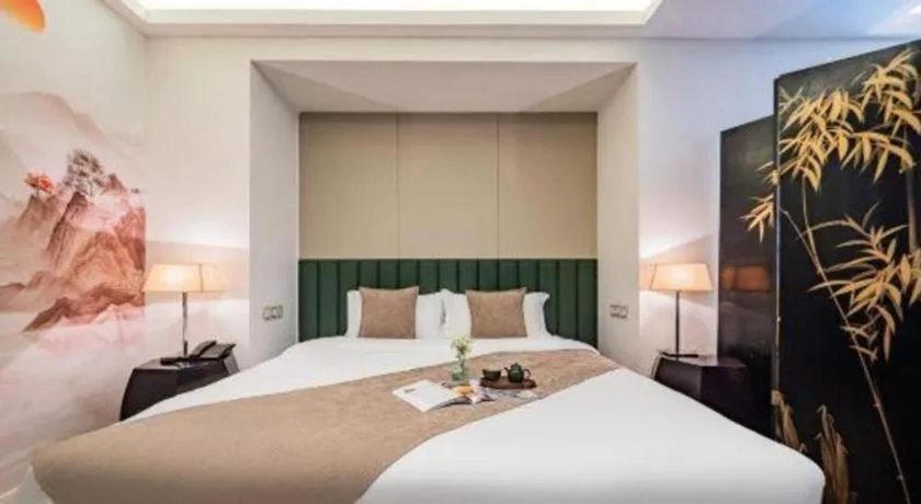 Bed in Xian Hotel New