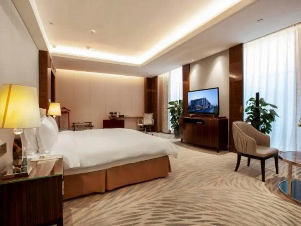 Bed in Nanjing Lakehome Hotels and Resorts