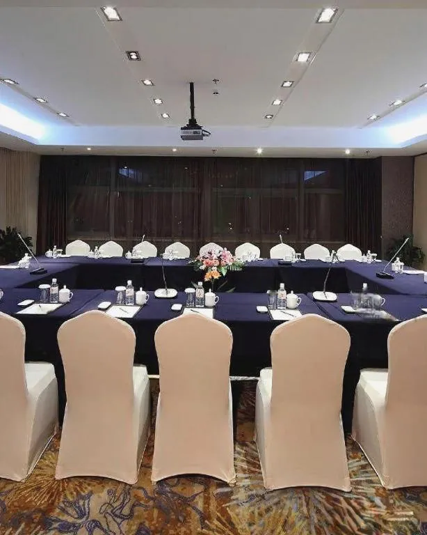 Nanjing Lakehome Hotels and Resorts