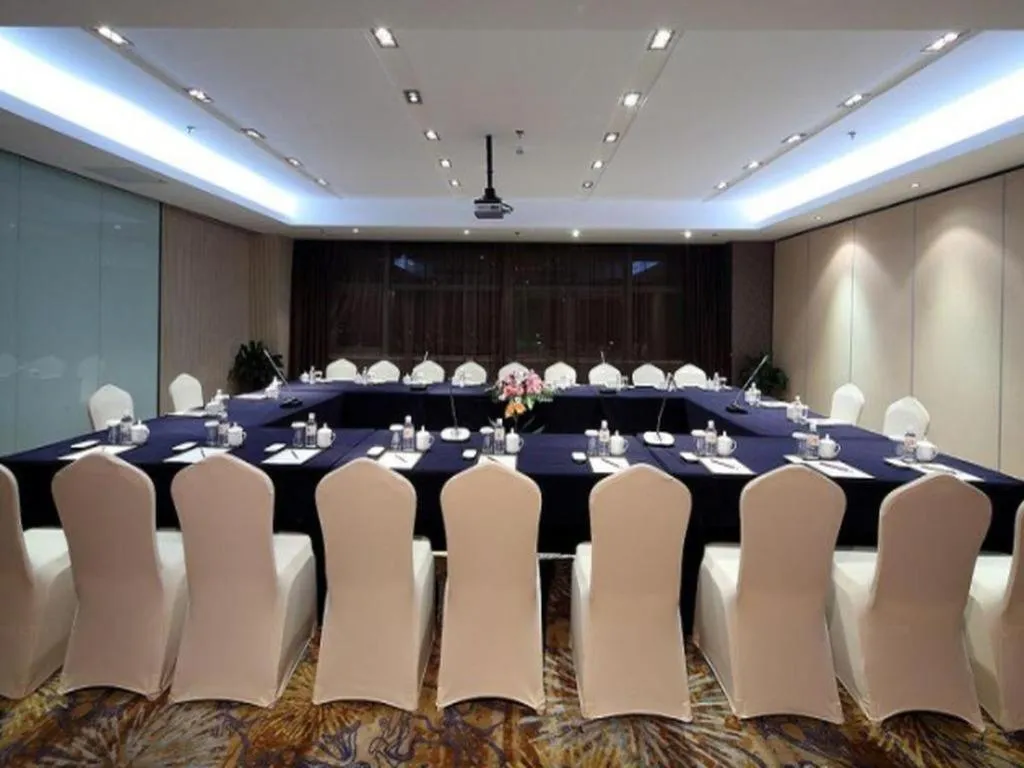 Nanjing Lakehome Hotels and Resorts