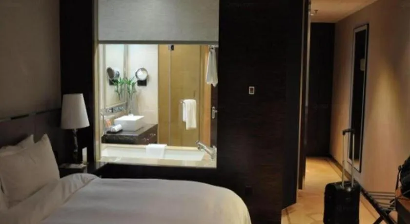 Bed in Nanjing Lakehome Hotels and Resorts