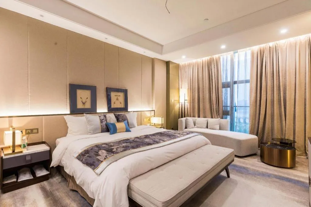 Bed in Nanjing Lakehome Hotels and Resorts