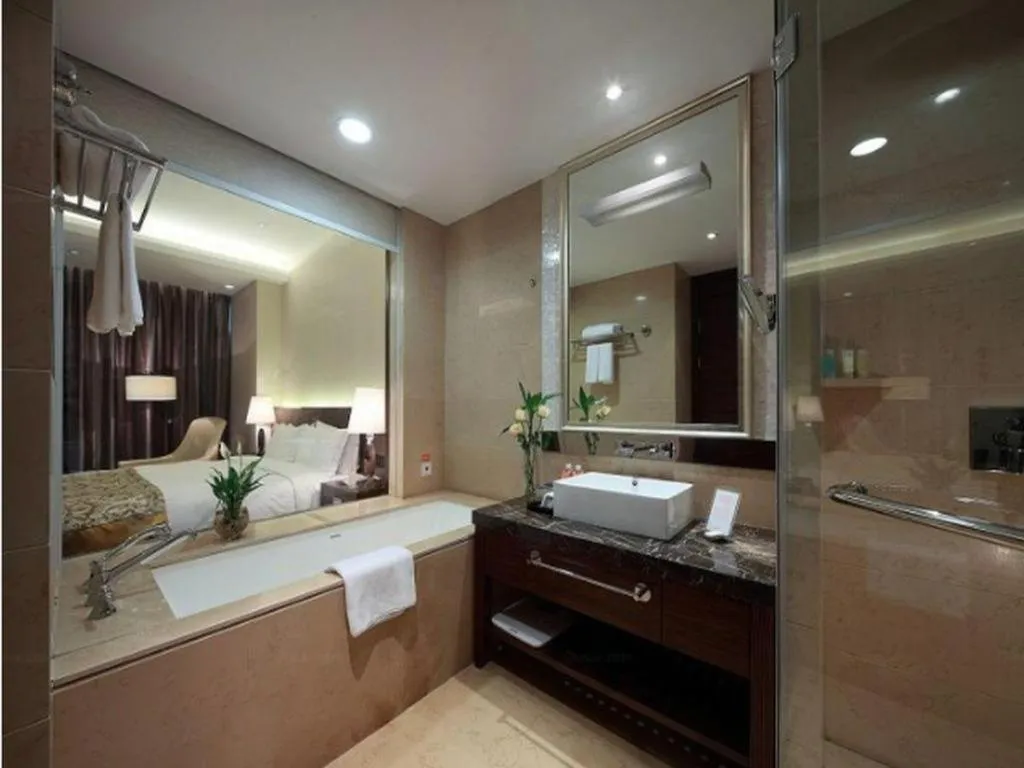 Bed in Nanjing Lakehome Hotels and Resorts