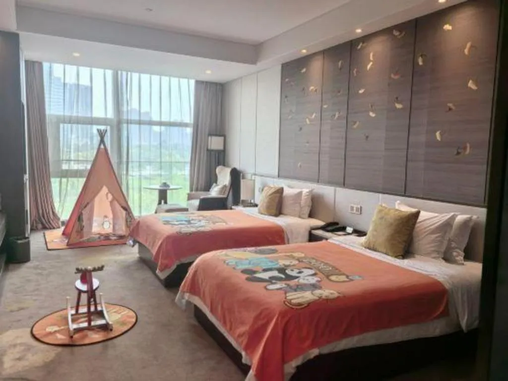 Bed in Nanjing Lakehome Hotels and Resorts