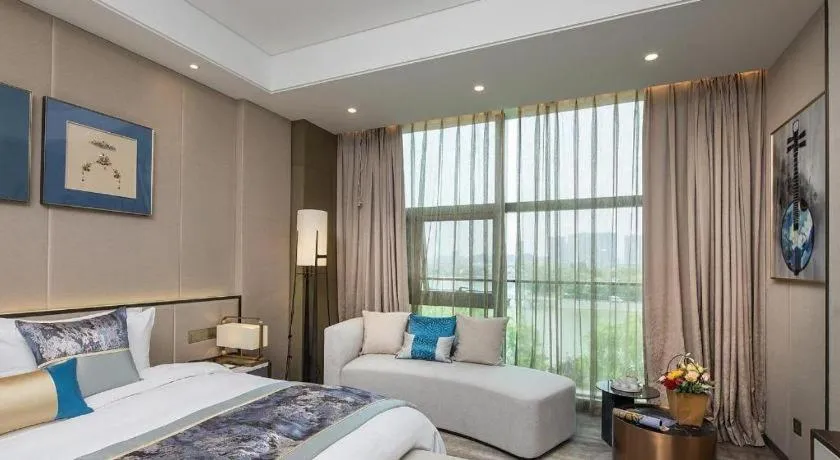 Bed in Nanjing Lakehome Hotels and Resorts