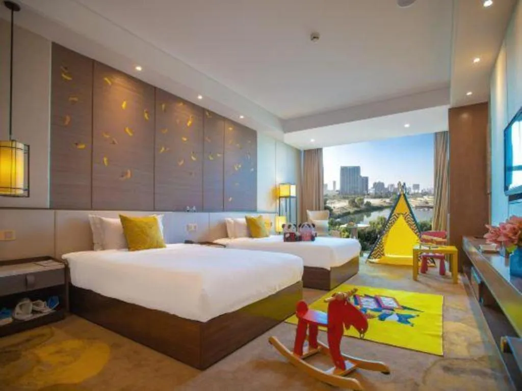 Bed in Nanjing Lakehome Hotels and Resorts