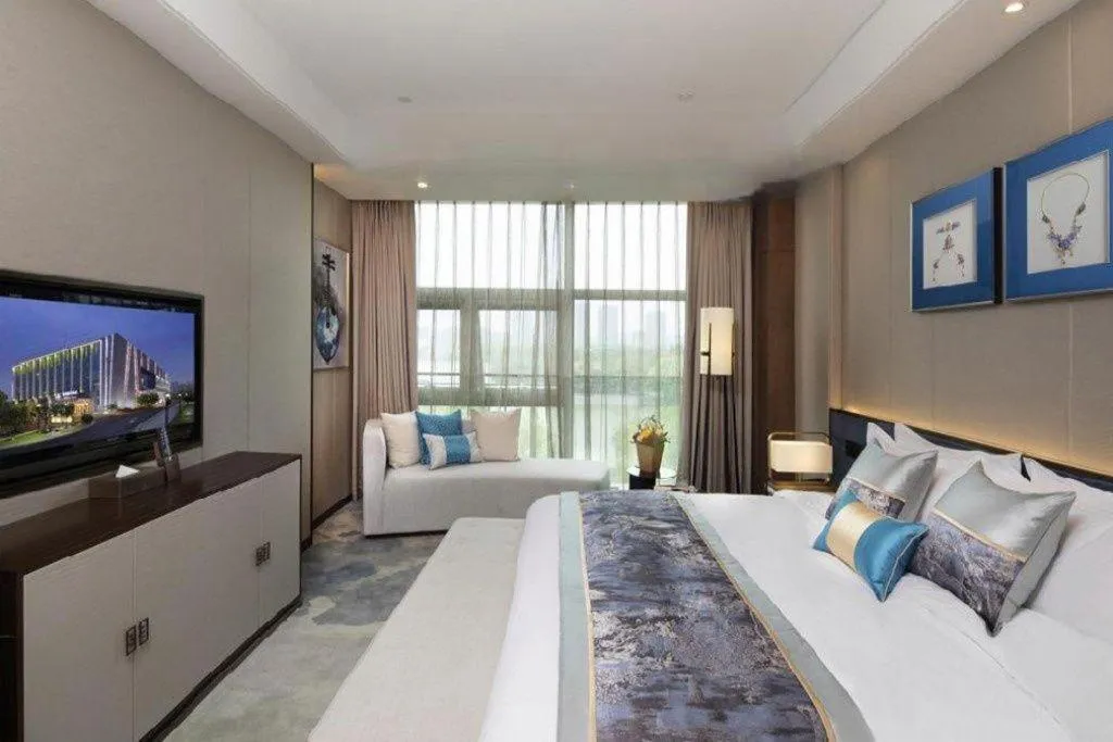 Bed in Nanjing Lakehome Hotels and Resorts