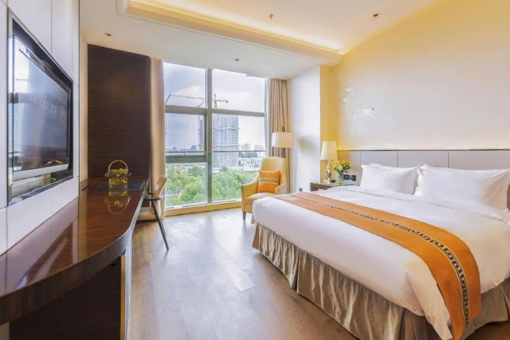 Bed in Nanjing Lakehome Hotels and Resorts
