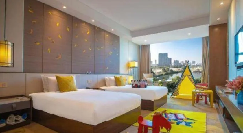 Bed in Nanjing Lakehome Hotels and Resorts
