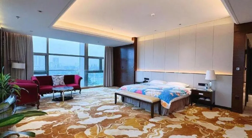 Bed in Nanjing Lakehome Hotels and Resorts