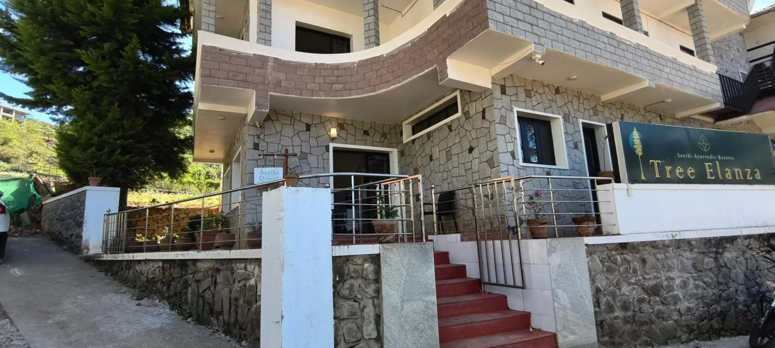 Tree Elanza, Unit of Santhi Ayurvedic Resort