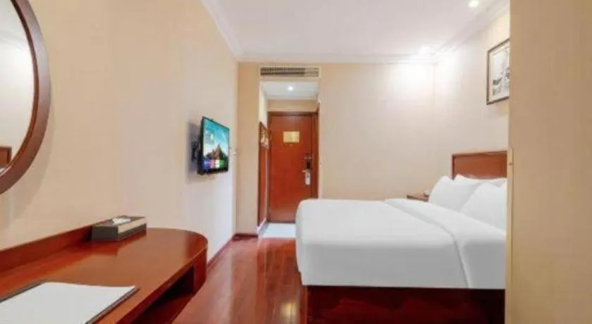 Bed in GreenTree Inn Suzhou Dongxing Road Xinye Square Express Hotel