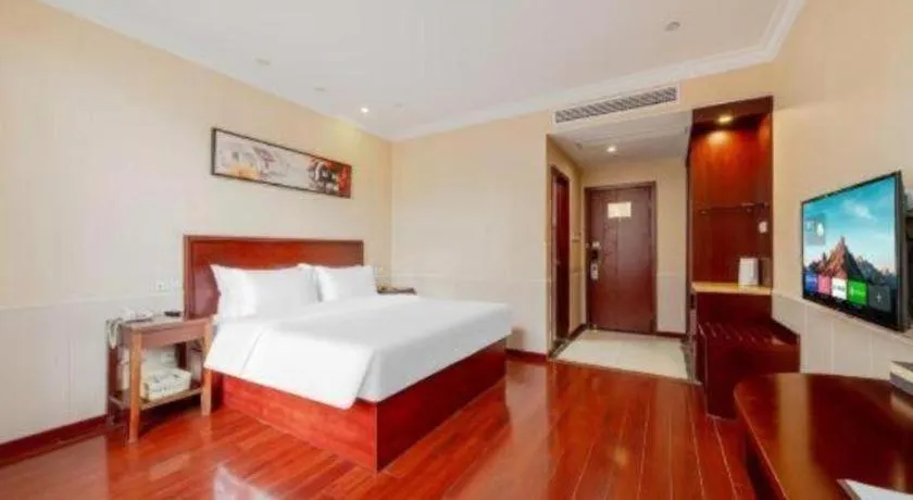 Bed in GreenTree Inn Suzhou Dongxing Road Xinye Square Express Hotel