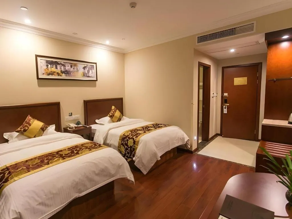 Bed in GreenTree Inn Suzhou Dongxing Road Xinye Square Express Hotel