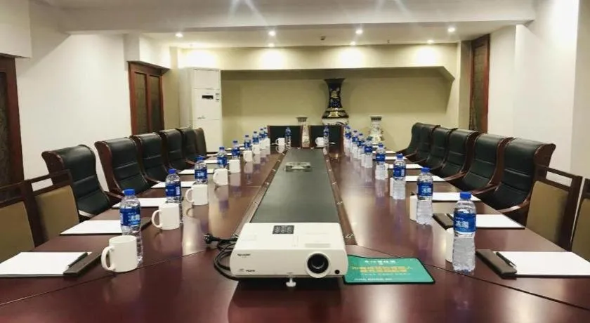 GreenTree Inn ChiZhou QinGYAng Miaoqian Road Rongxing Building Business Hotel