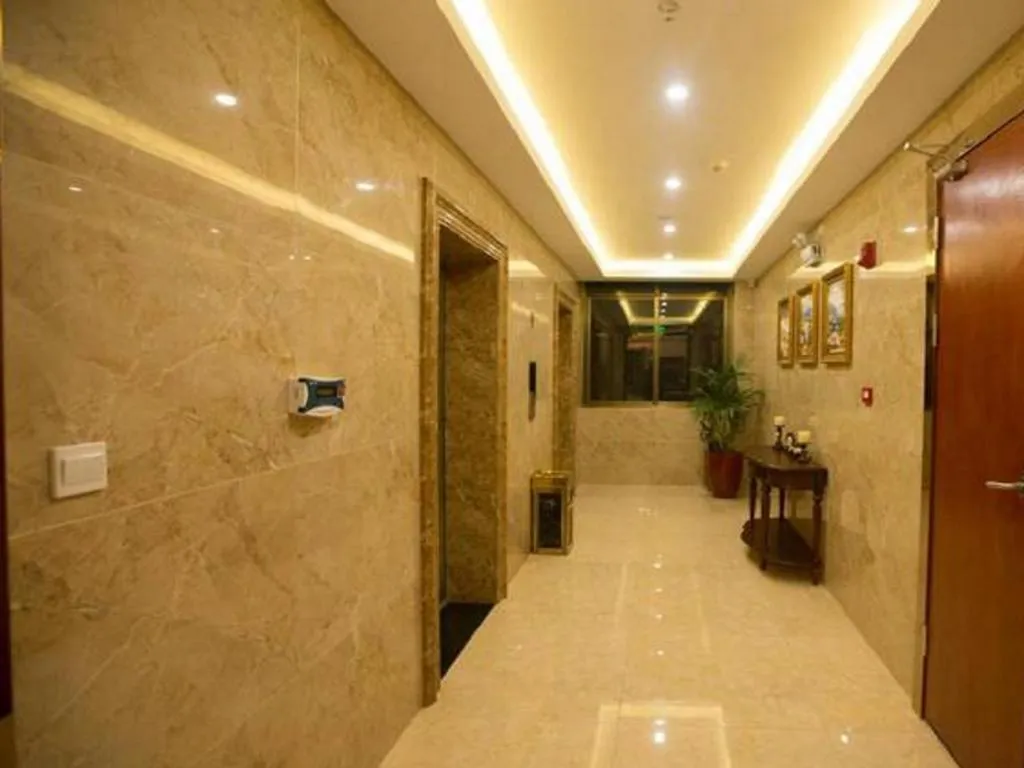GreenTree Inn ChiZhou QinGYAng Miaoqian Road Rongxing Building Business Hotel