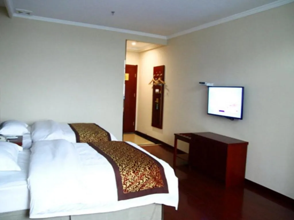 Bed in GreenTree Inn ChaoHu Tianchao Plaza Express Hotel