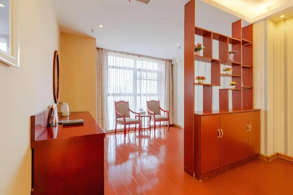 GreenTree Inn Chuzhou City Quanjiao County High-Speed Italy Trade City Business Hotel