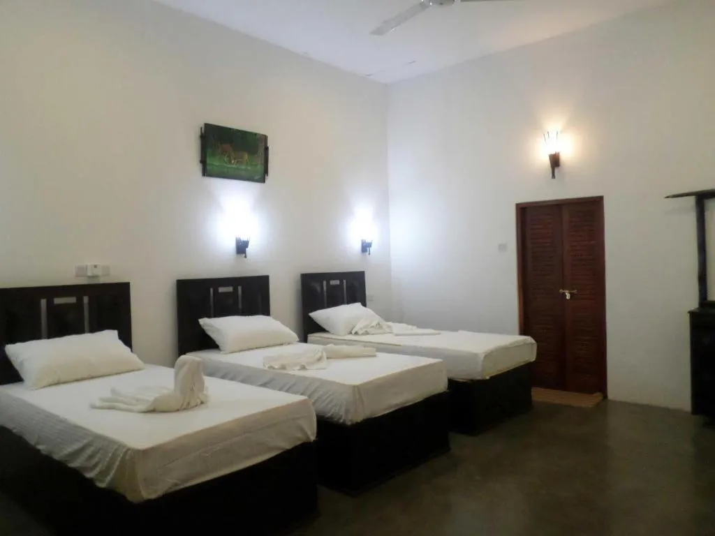 Bed in Yala Way Hide Resort