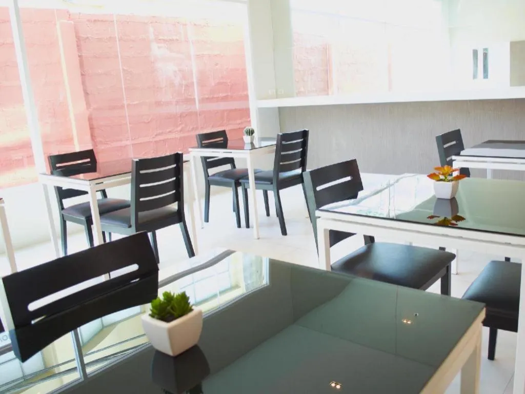 Elegancy Sansabai Hotel