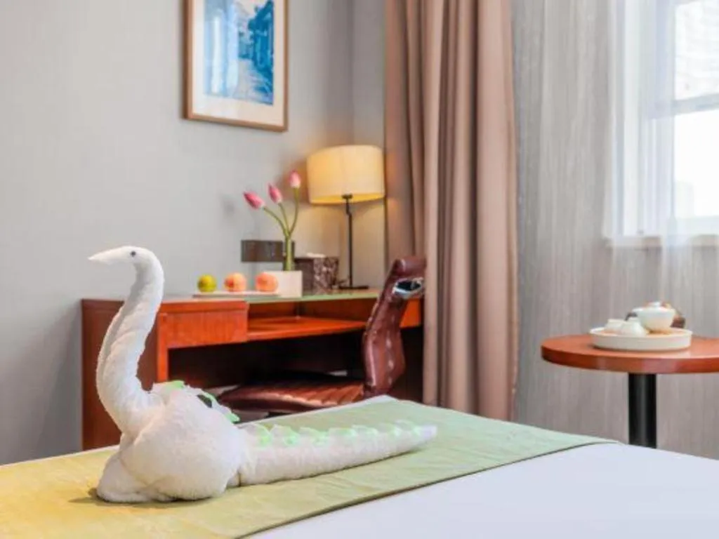 Bed in Yitel Guangzhou Pazhou Exhibition Center Chigang Metro Station