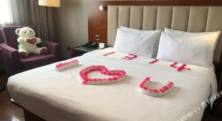 Bed in Yitel Guangzhou Pazhou Exhibition Center Chigang Metro Station