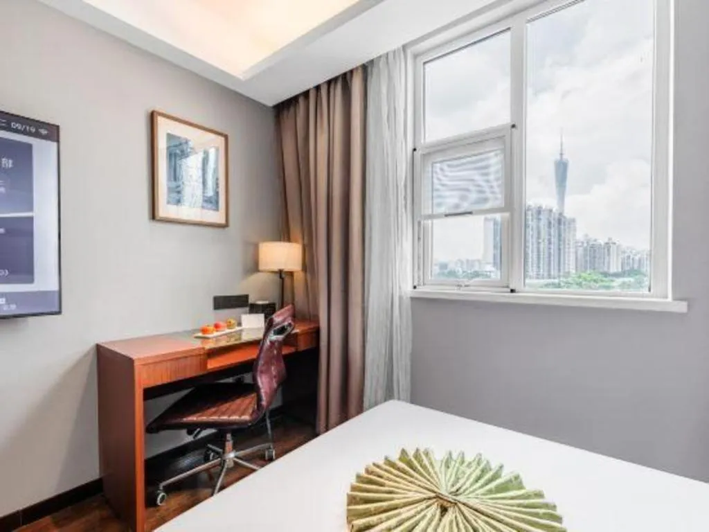 Bed in Yitel Guangzhou Pazhou Exhibition Center Chigang Metro Station