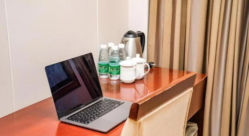 Jian Guo Grand Hotel