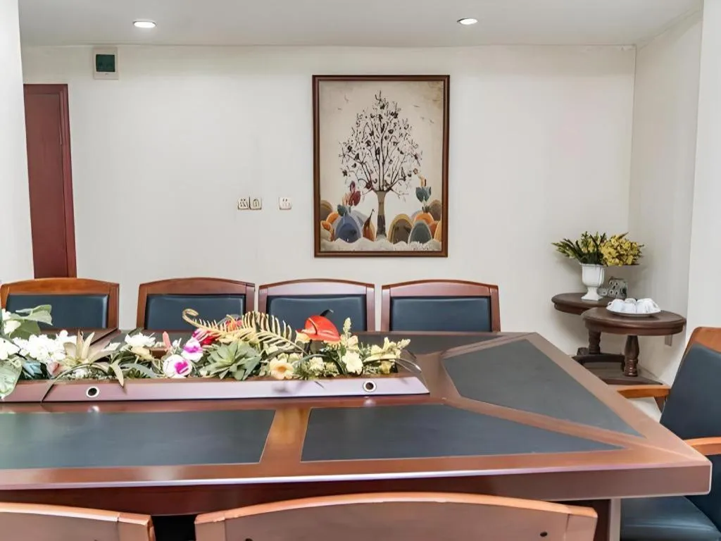 Jian Guo Grand Hotel