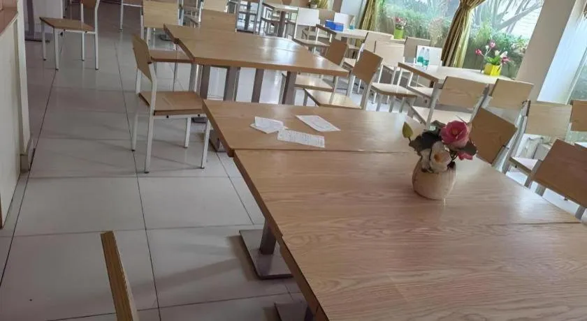 Jian Guo Grand Hotel